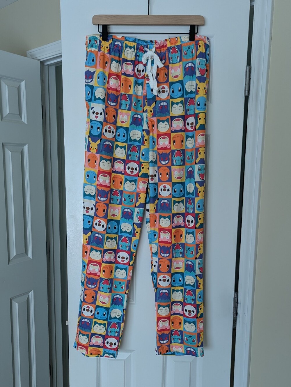 NWT Pokemon Men's Gotta Catch Em All Sleep Pajama Pants Multi Colored Sz L